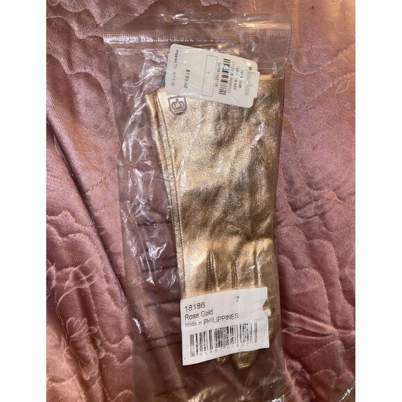Neiman Marcus Leather Gloves Rose Gold W/ 100% Silk Liner Size 7 NWT Touch Point - Picture 2 of 10